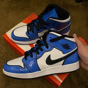Jordan 1 Mid